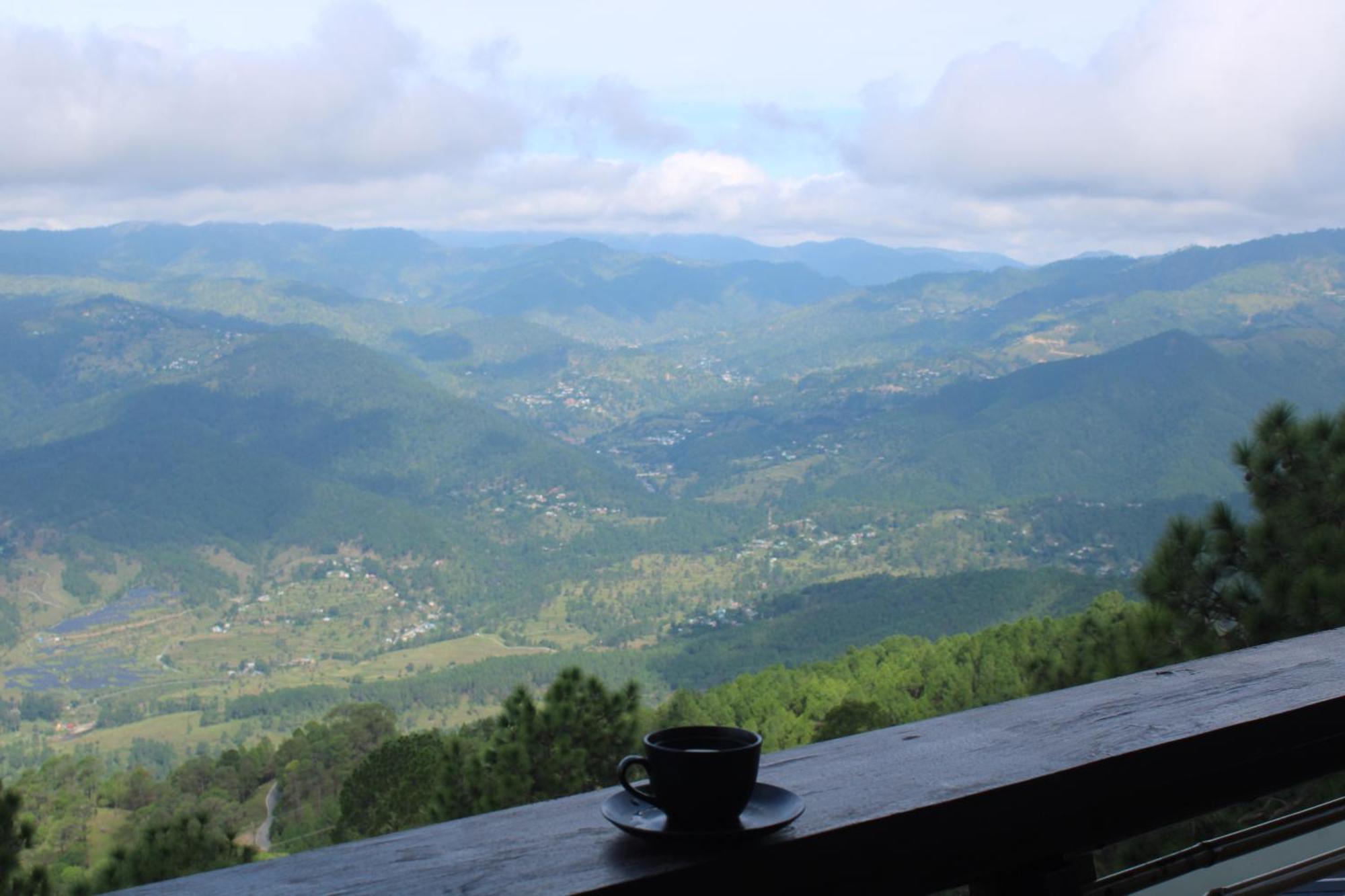 Himalayan Hobbit House Ξενοδοχείο Almora Εξωτερικό φωτογραφία